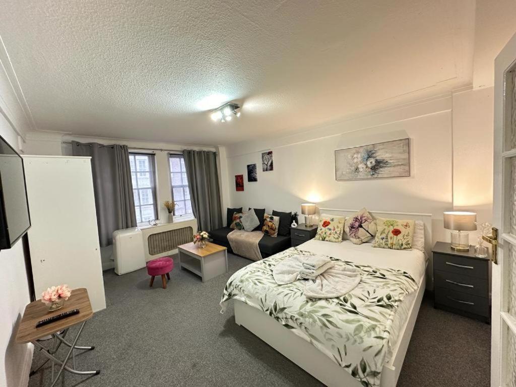 Oxford Street Beautiful Studio Apartment London Exterior photo